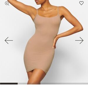 SKIMS Fits Everybody Slip Dress Sienna Tan Size M (Like New)